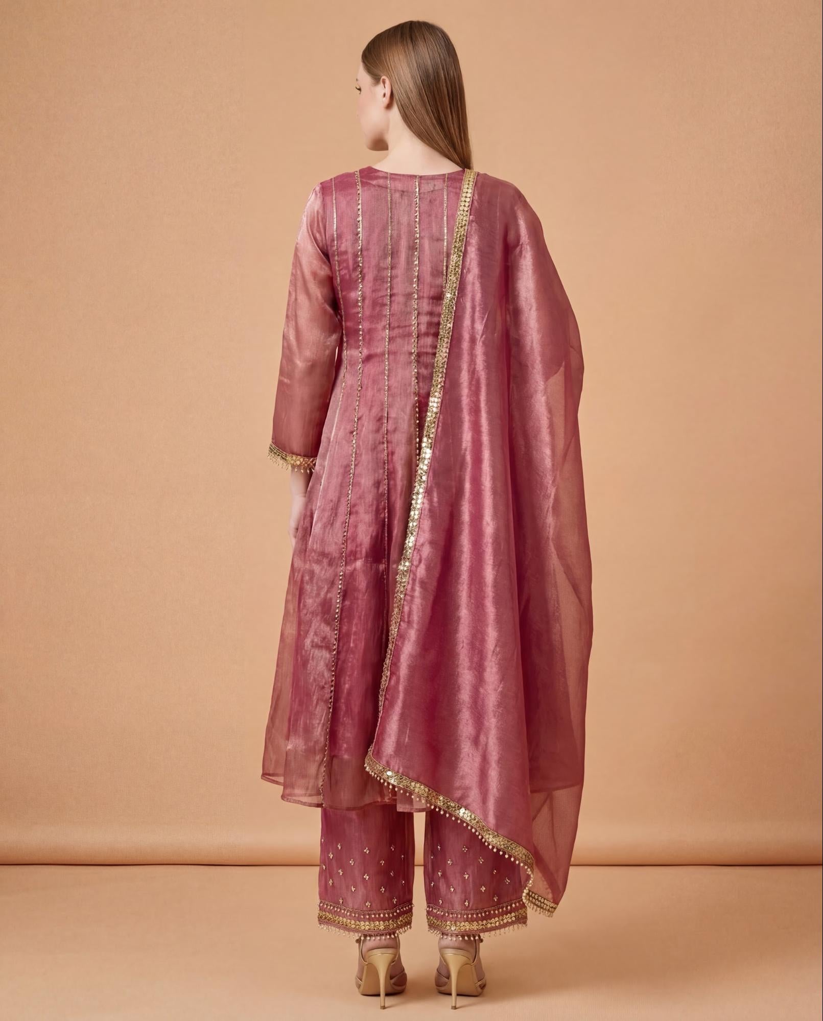 The Cheri Red Kali